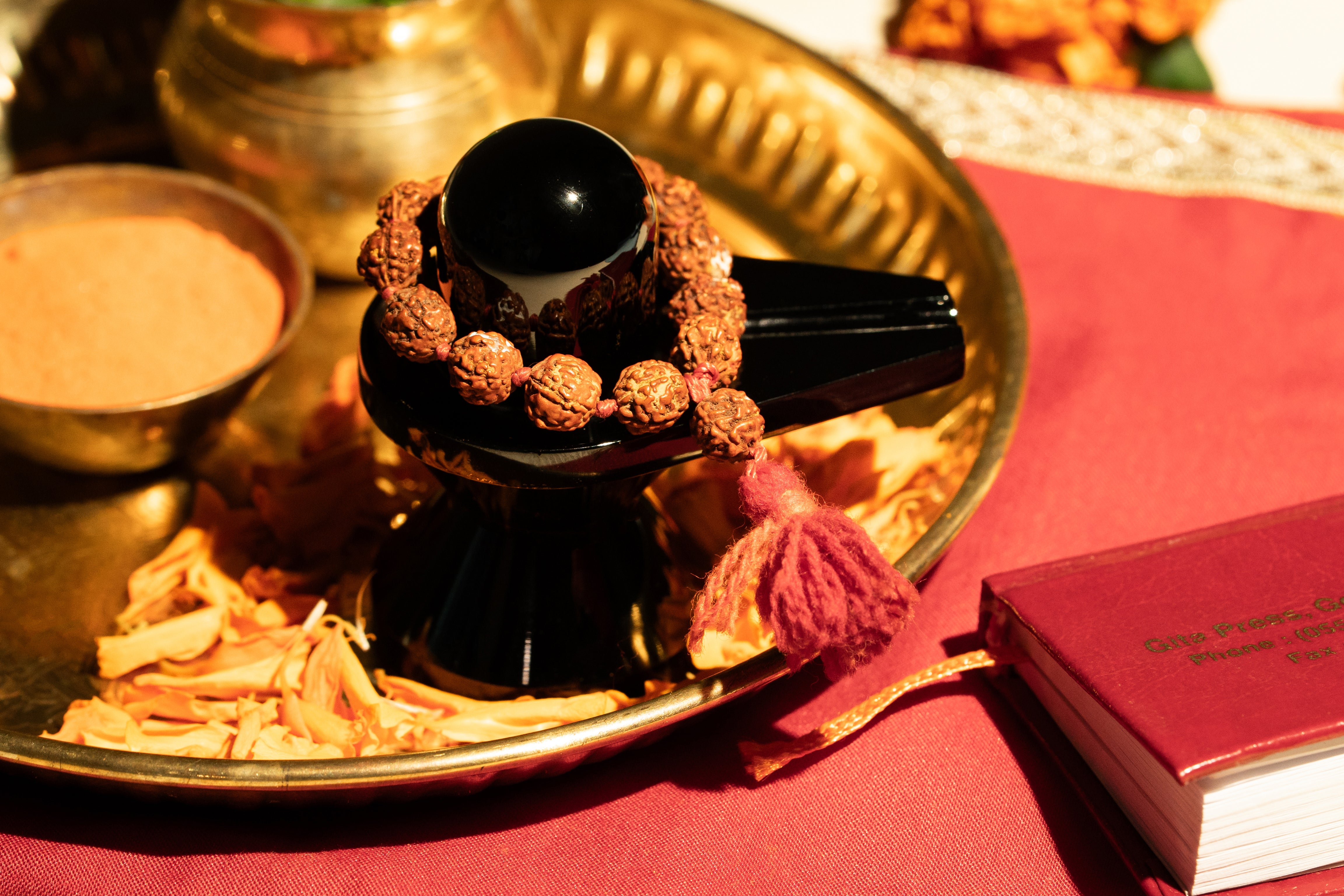 Divine Panchdhatu Black Shivling – Symbol of Mahadev’s Infinite Power & Protection